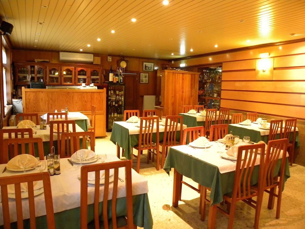 Hotel Restaurante Casa Fernando Ballota Exterior foto